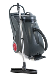 CLARKE Summit Pro18SQ Wet/Dry Vacuum w/Squeegee Kit 1
