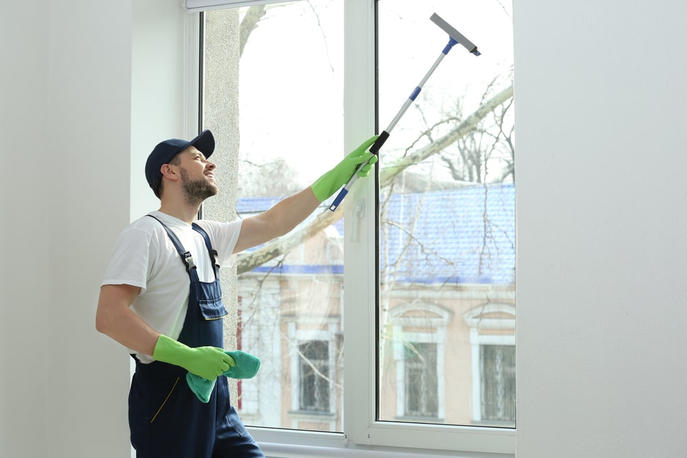 Tucker Window Cleaning: Choose the Right Products to Clean Windows